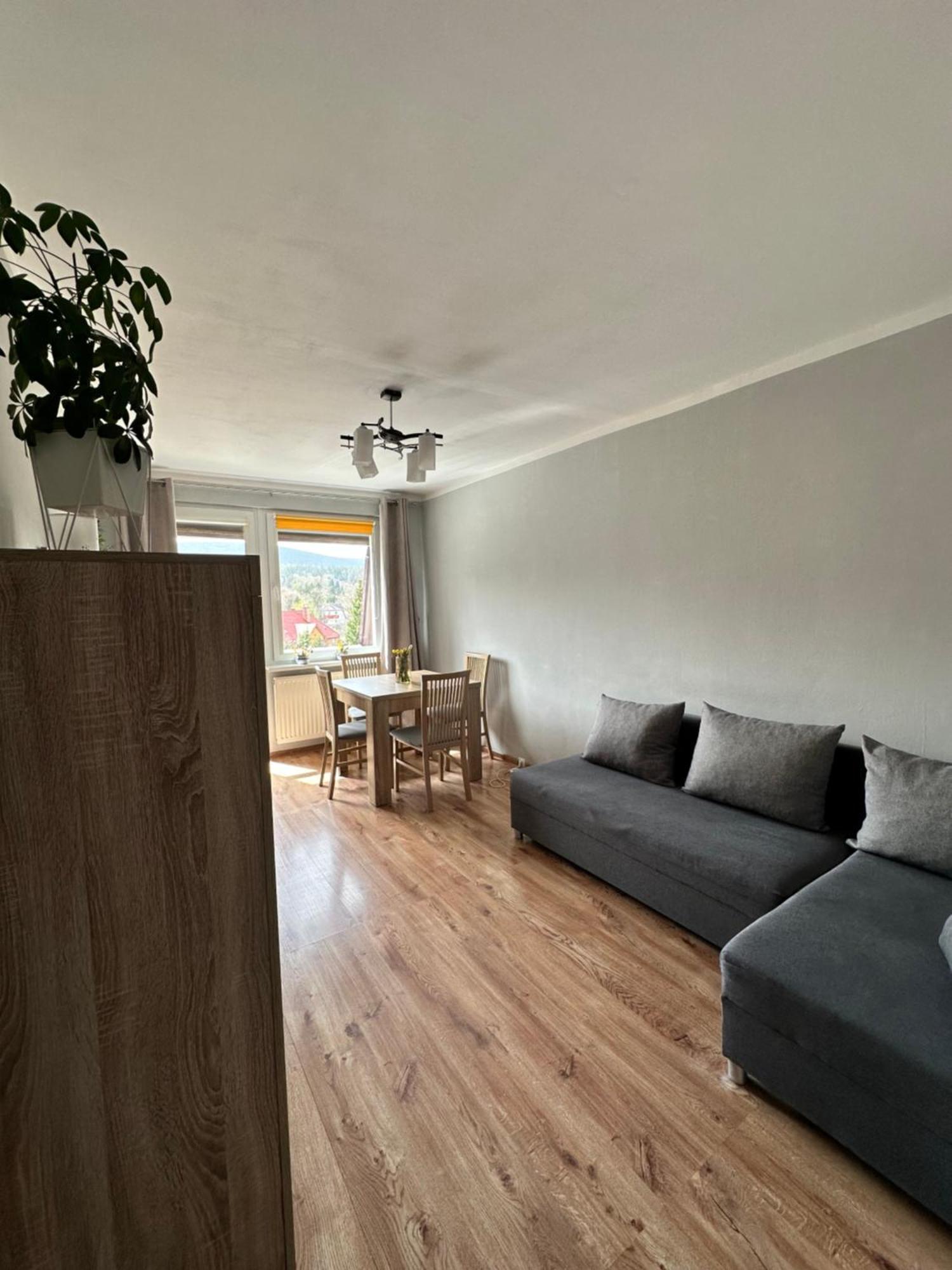 Viola Apartment ชกลาร์สกา ปอเรมบา ภายนอก รูปภาพ
